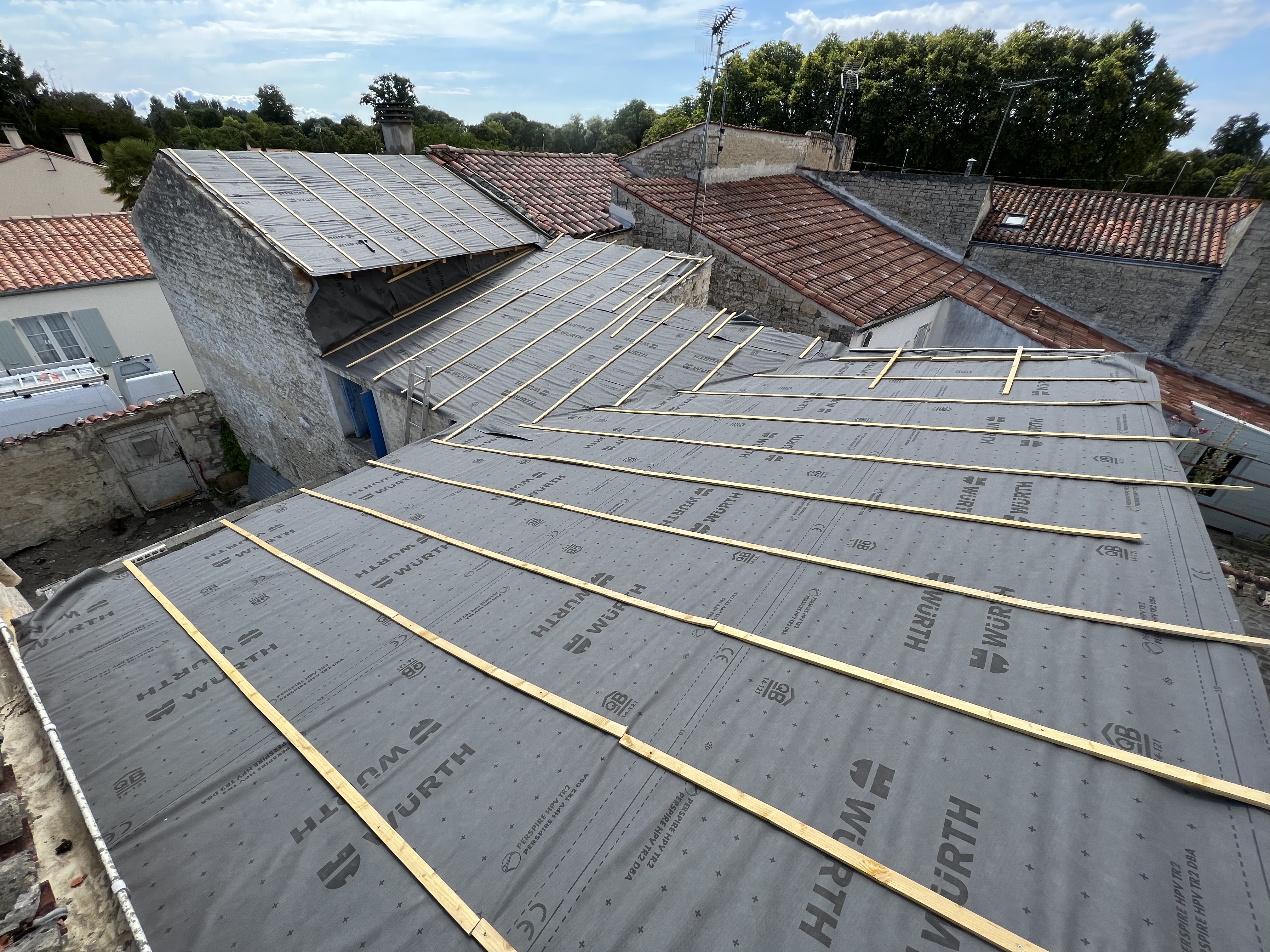 Travaux de couverture tuiles par Cap’Orme Construction Bois