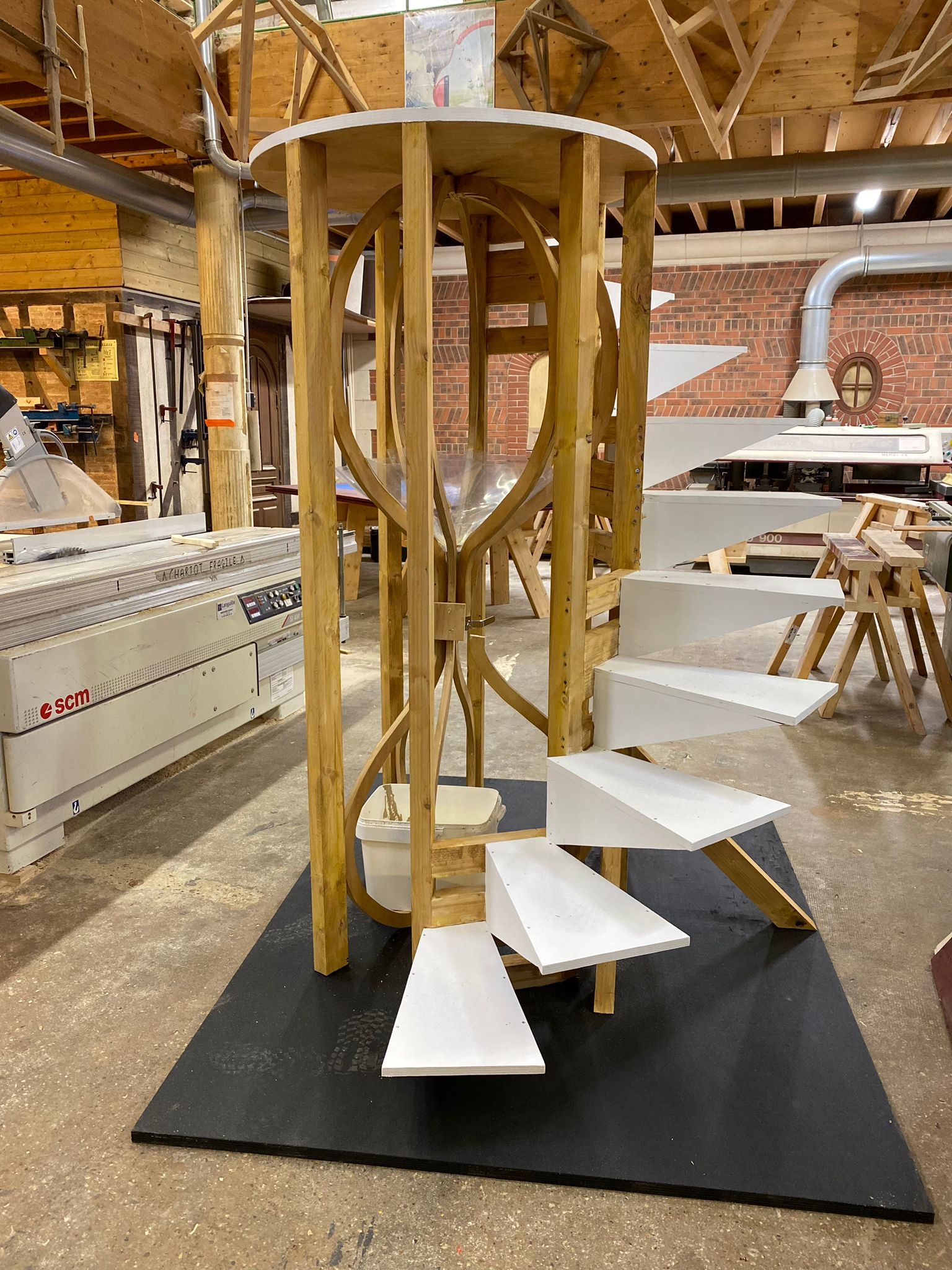 Décor bois sur mesure réalisé par Cap’Orme Construction Bois